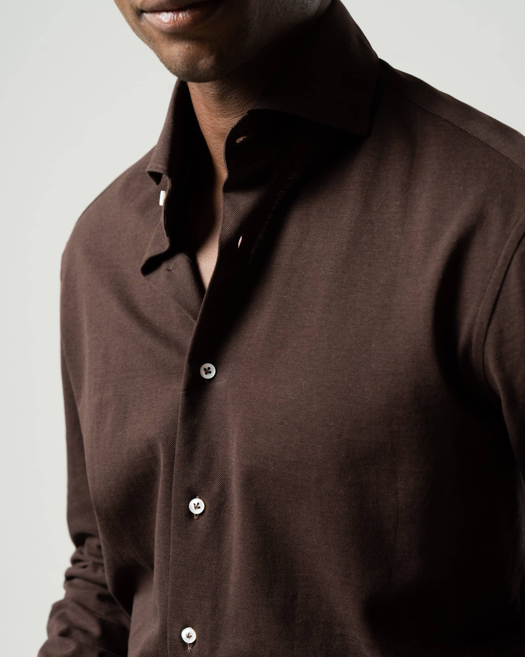 Mörkbrun pikéskjorta image 2